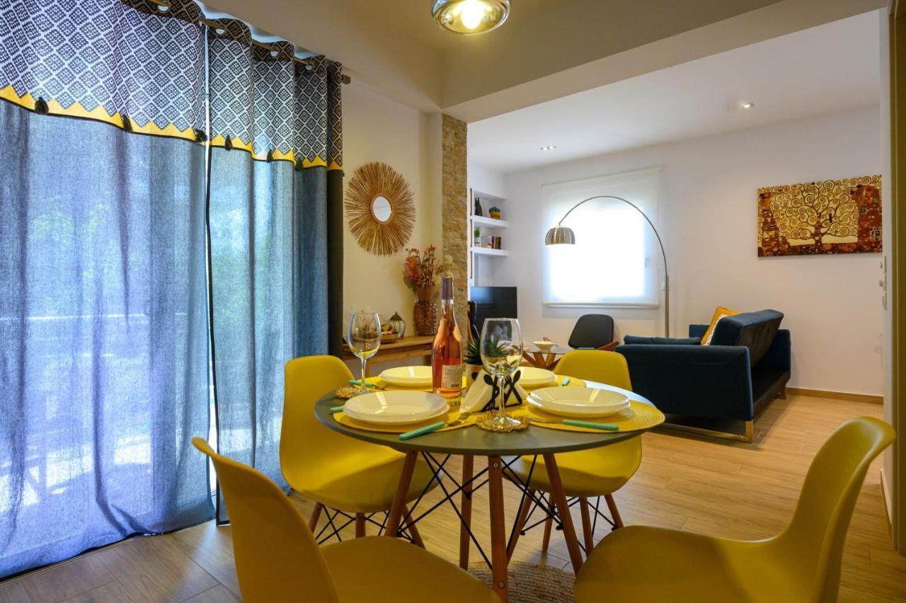 Chic Apartment In Nature, 5-Min Walk To The Beach Каламата Екстер'єр фото